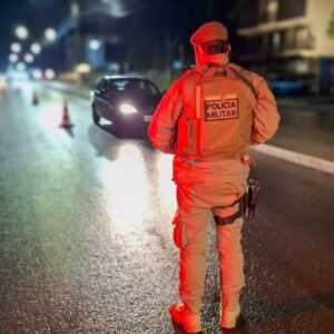 Homem é preso com mais de 2,6 kg de maconha | Imagem Ilustrativa/PM/Reprodução