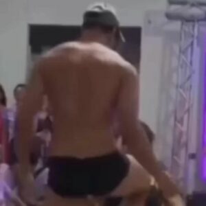 De cueca, gogo boy dança para mulheres em evento de prefeitura; veja vídeo | Foto: Redes sociais/Reprodução