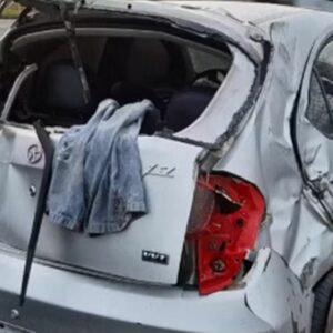 Motorista tem carro roubado ao prestar socorro a vítimas de capotamento | Imagem: reprodução/ metrópoles