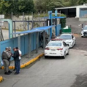 Professora é esfaqueada por alunos em escola do RS | Imagem: SBT News/Reprodução