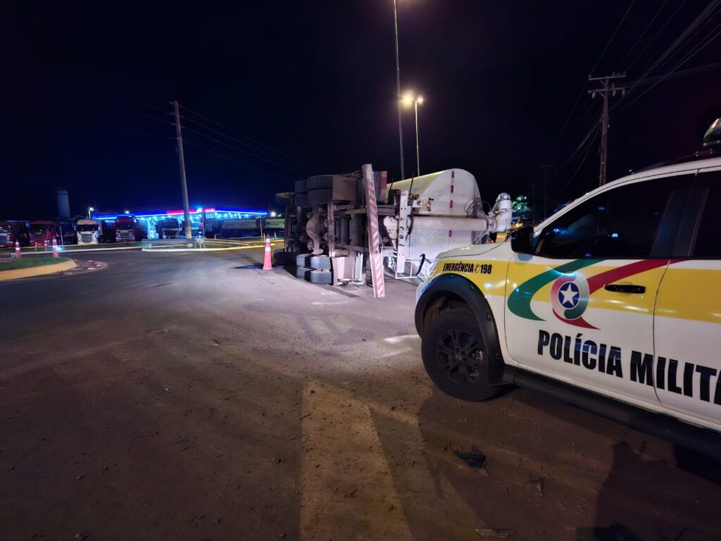 Acidente ocorreu na noite de terça-feira (27) | Imagem: PMRv/Reprodução