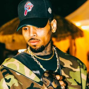 Cantor Chris Brown é preso em hotel de luxo entenda motivo. -  Foto: Redes sociais/Reprodução