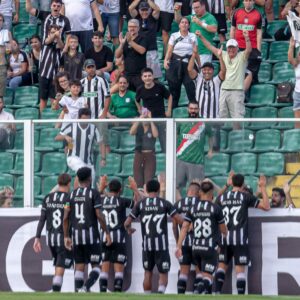 Figueirense vence a primeira na Série C com autoridade e protesto da torcida | Foto: Figueirense/Divulgação