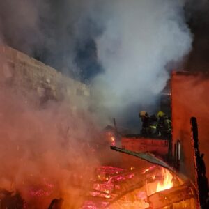 Idoso morre em incêndio residencial em Lages | Foto:  5º BBM