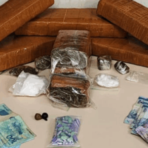 Homem é preso com mais de 6 kg de drogas em SC | Imagem: PMSC