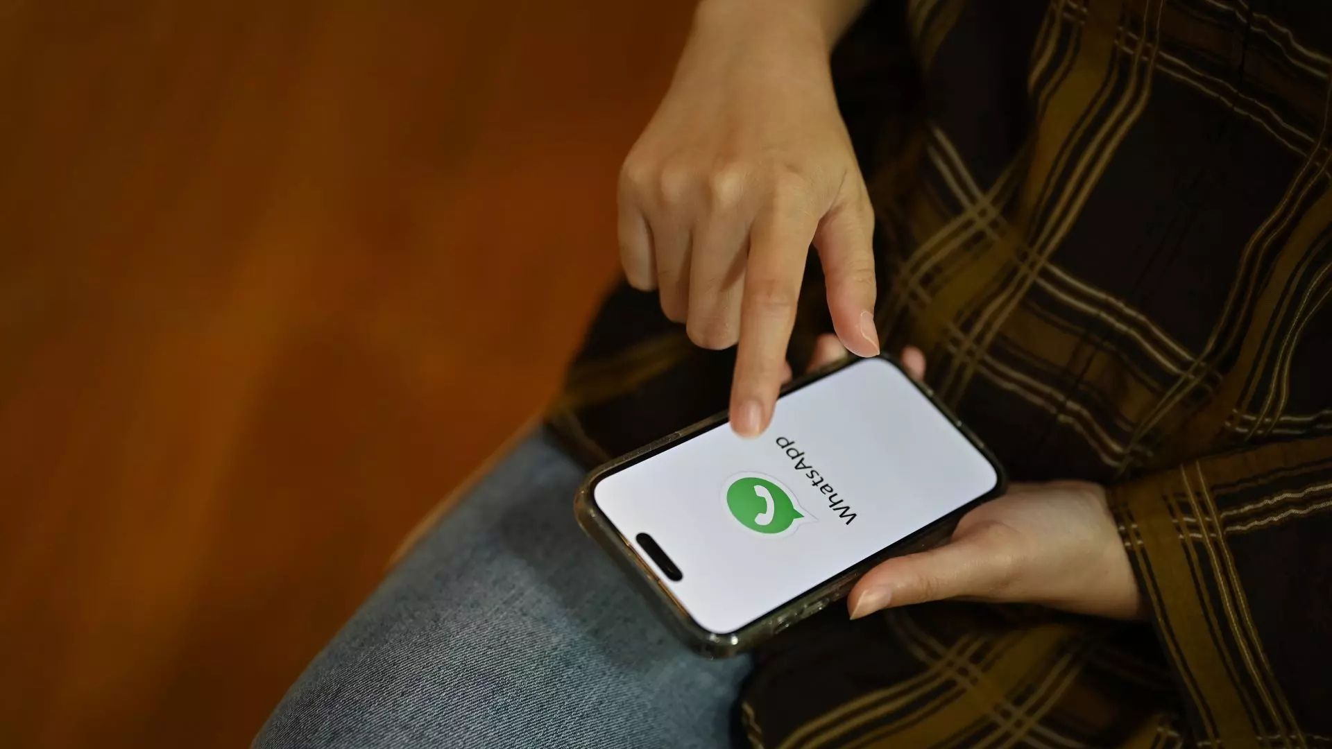WhatsApp deixará de funcionar em vários celulares a partir de junho; veja quais modelos serão afetados | Foto: Canva/Reprodução.