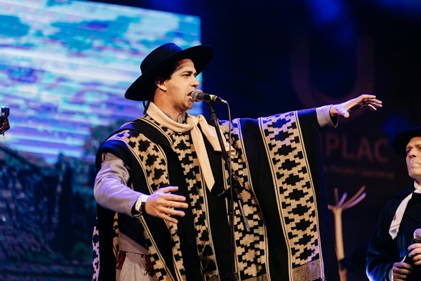 Finalistas da 31ª Sapecada da Canção Nativa são definidas na Festa do Pinhão; veja fotos