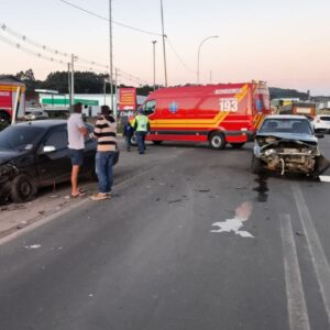 Acidente na BR-470 em Curitibanos deixa duas vítimas feridas/Reprodução/OBM de Curitibanos