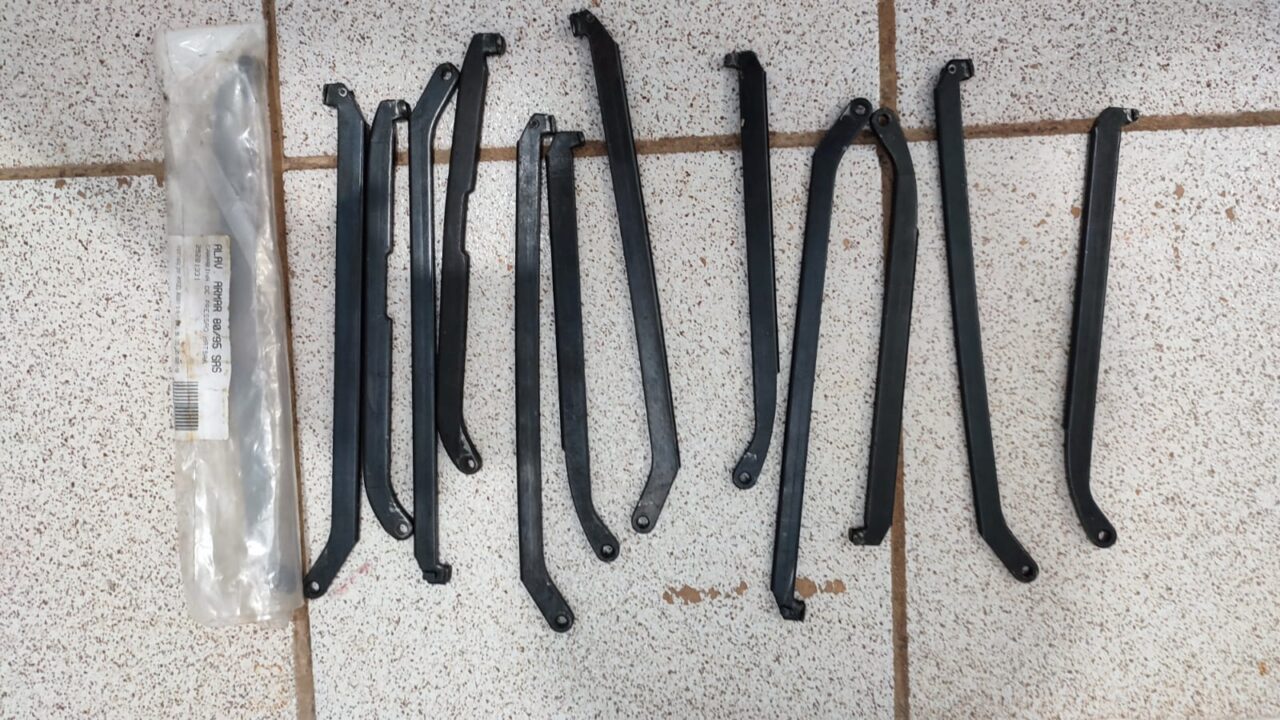 Após denúncias de tiros, Polícia Civil apreende armas em SC