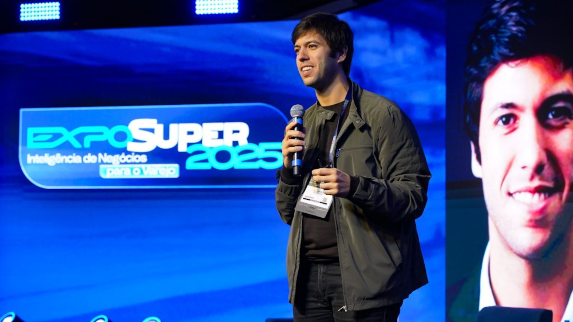 Caio Coppolla defende liberdade econômica e critica tributos sobre apostas na ExpoSuper 2025. – Foto: ExpoSuper/Reprodução