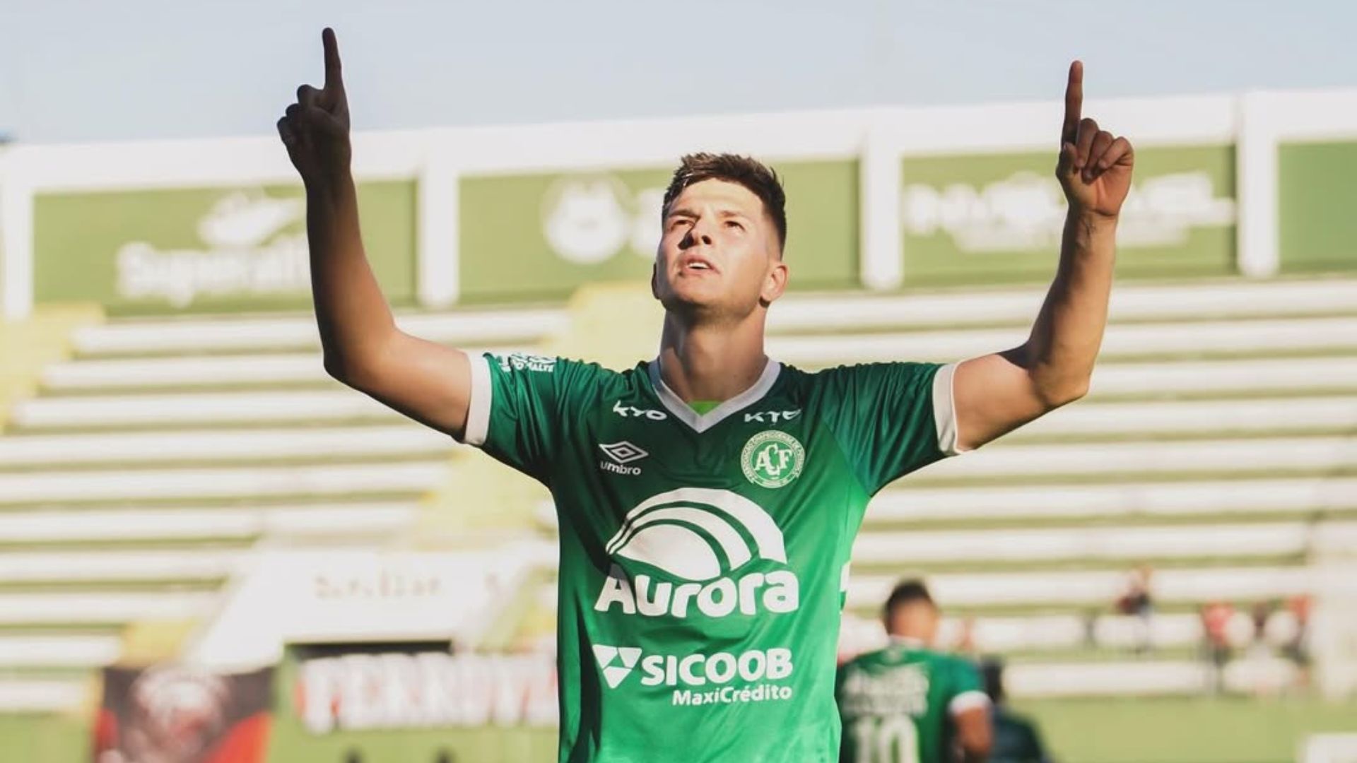 Chapecoense perde artilheiro para o Japão e anuncia reforço para a Série B. – Foto: Redes Sociais/Divulgação/ Chapecoense Chapecoense perde artilheiro para o Japão e anuncia reforço para a Série B. – Foto: Redes Sociais/Divulgação/ Chapecoense