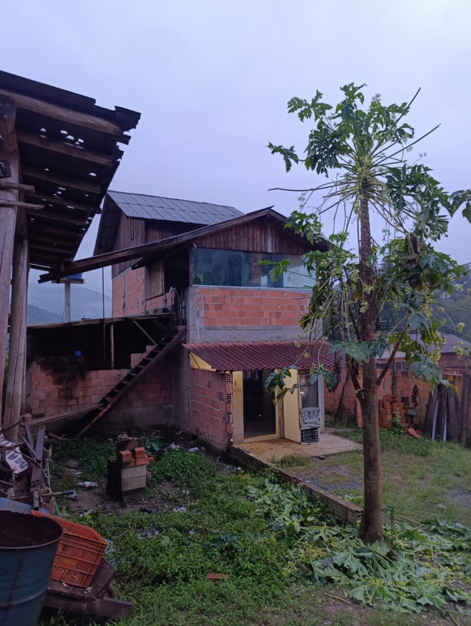 Chuva de granizo atinge comunidade de SC e assusta moradores