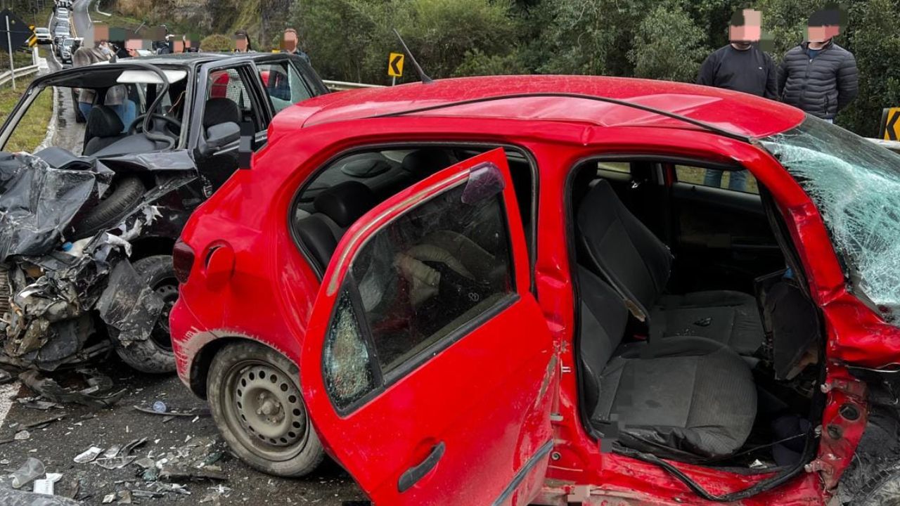 Imagens fortes! Seis pessoas ficam feridas em grave acidente na Serra de SC | Foto: Corpo de Bombeiros/Reprodução