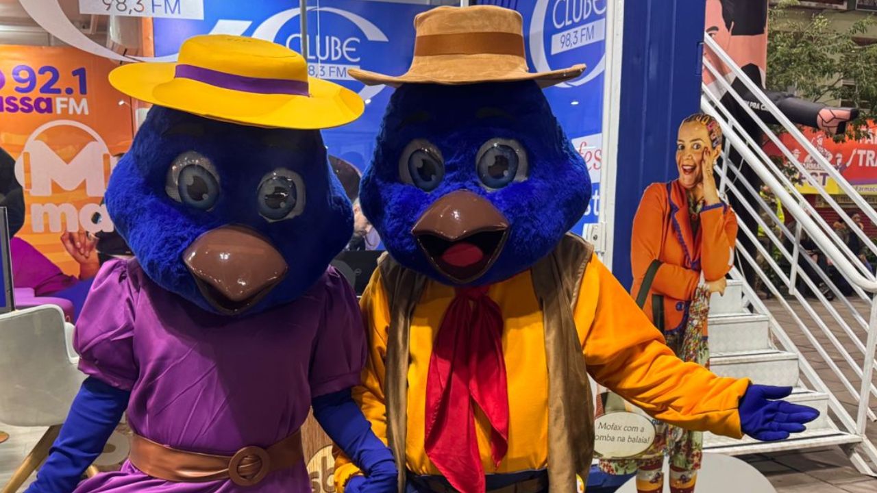 Gralhas repaginadas novos mascotes da Festa Nacional do Pinhão unem tradição e modernidade | Foto: Isabela Reche / Rádio Clube de Lages