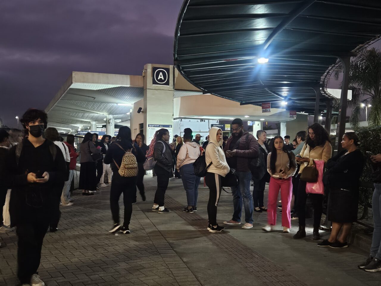 Greve paralisa transporte público em Florianópolis nesta terça-feira