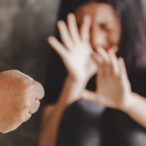 Homem é preso por violência doméstica após invadir casa de ex-mulher/Imagem Ilustrativa