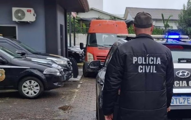 Homens são presos por não pagar pensão alimentícia em SC | Imagem: Polícia Civil/Reprodução