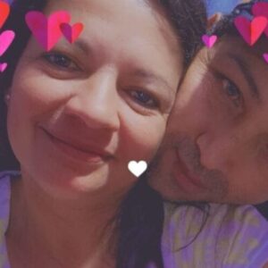 Identificado casal morto a facadas na frente de criança de 4 anos em SC | Imagem: Redes Sociais/Reprodução