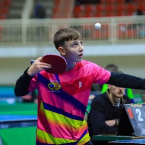 Jovem lageano conquista etapa regional dos JESC no tênis de mesa/Divulgação