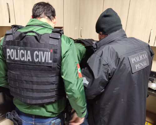 Operação 'Fictus' investiga fraudes em licitações públicas em SC