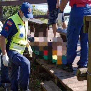 Corpo de homem é encontrado submerso em praia no Litoral de SC | Foto: Corpo de Bombeiros/Reprodução