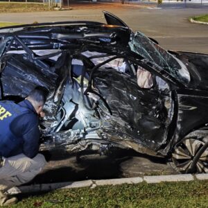 Imagens fortes! Motorista desrespeita sinalização e ocasiona grave acidente na BR-282 | Foto: PRF/Reprodução