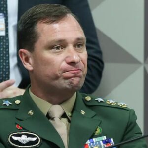 Mauro Cid tem prisão revogada minutos após ser preso pela PF; entenda | Foto: Agência Brasil/Reprodução