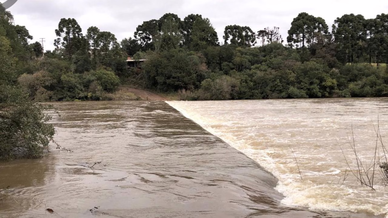 Ponte do Travessão em São José do Cerrito segue submersa e interditada por tempo indeterminado | Foto: Defesa Civil de São José do Cerrito
