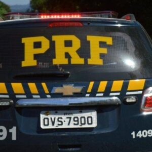 Sob efeito de cocaína, motorista de bitrem é preso após perseguição na BR-153 | Imagem: PRF/Reprodução