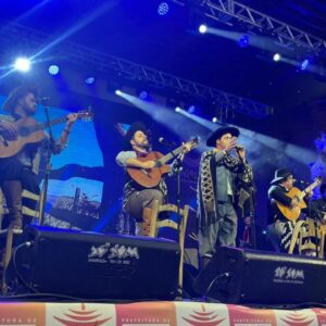 Troféus e recompensas detalhes dos prêmios da 31ª Sapecada da Canção Nativa | Foto: Isabela Reche / Rádio Clube de Lages