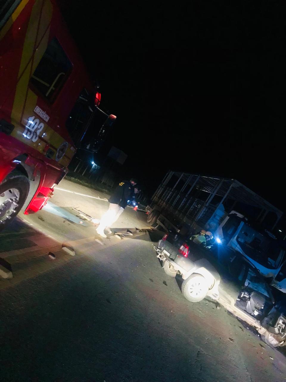 Idoso morre em colisão frontal entre carro e caminhão em SC | CBMSC