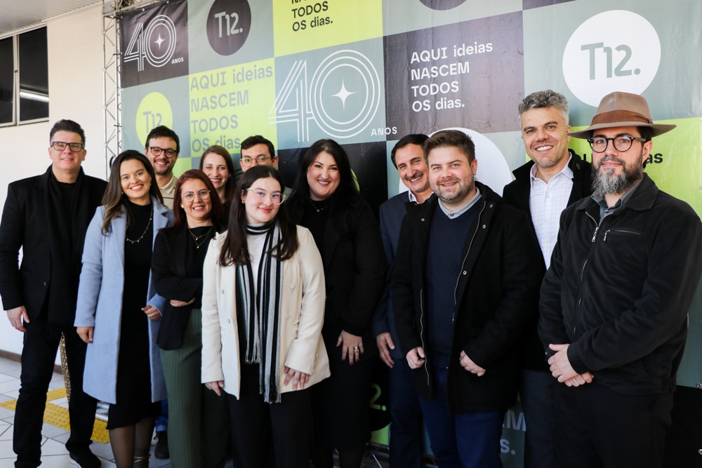 “Eu sempre recomeçaria”: fundador da Agência T12 compartilha trajetória de 40 anos no Almoço Empresarial da ACIC
