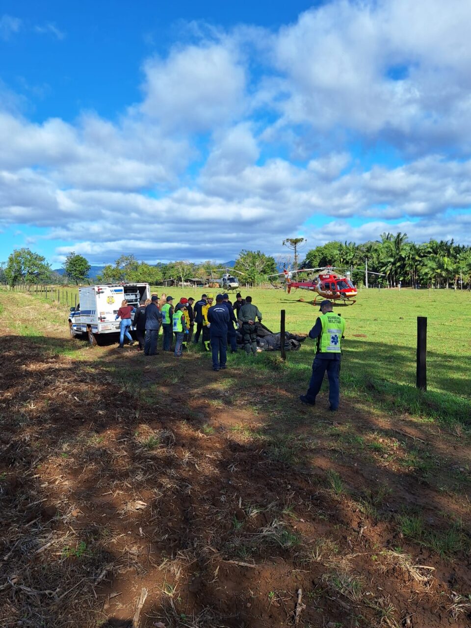 balão cai em SC e bombeiros confirmam oito mortes