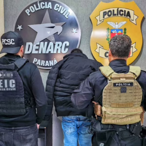 Três pessoas foram presas em flagrante | Imagem: Polícia Civil/Reprodução