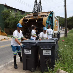 Florianópolis abre processo seletivo para garis e motoristas. - Foto: PMF/Reprodução
