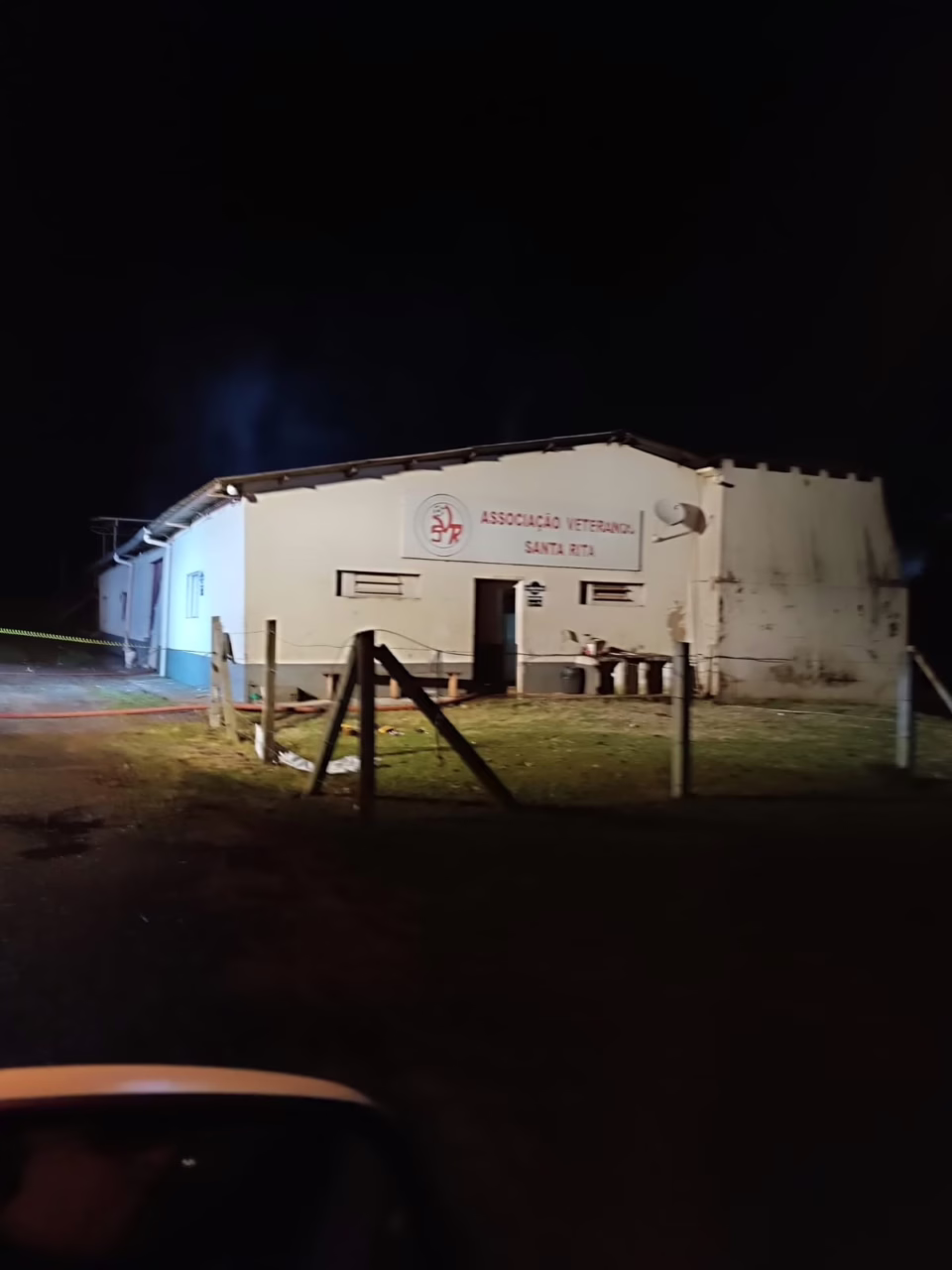 Incêndio destrói alojamento de empresa no Oeste de SC