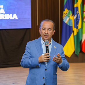 O governador Jorginho Mello ressalta que apenas 130 alunos são suspeitos. | Foto: Leo Munhoz/SECOMGOVSC