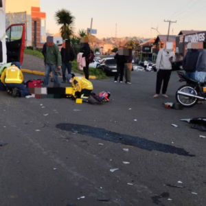 Jovem fica ferido em colisão frontal em Curitibanos | Foto: 2 BBM