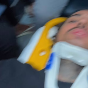 MC Livinho é internado na UTI após acidente de moto perfurar pulmão. - Foto: Reprodução/Redes sociais