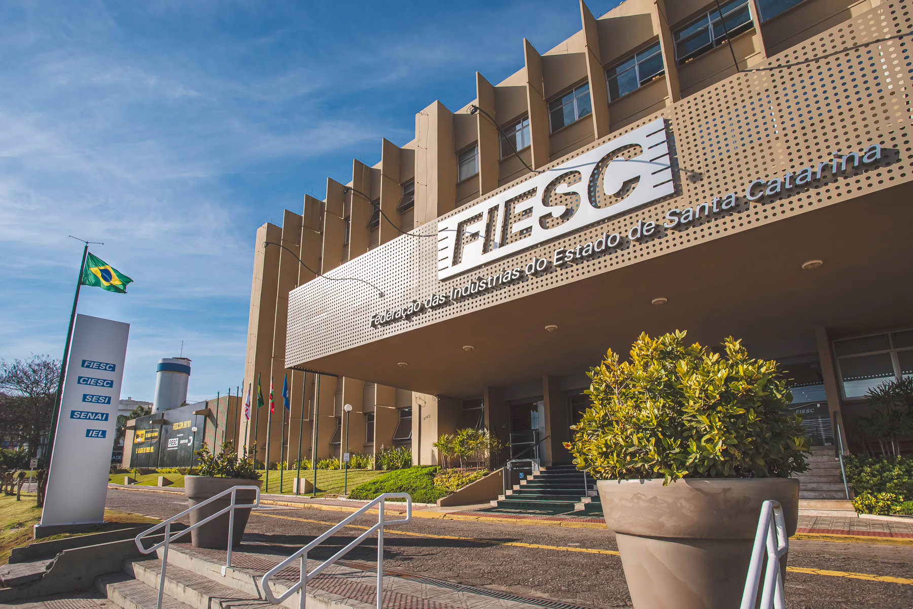 FIESC analisa impactos da taxação dos EUA sobre exportações brasileiras l Foto: Divulgação / Fiesc