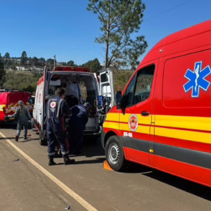Moto atinge família e fere quatro pessoas, incluindo duas crianças em Curitibanos | Foto: 2 BBM