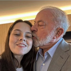 Neta de Lula parte para a ofensiva contra Trump e Bolsonaro. | Foto: Reprodução/Redes Sociais