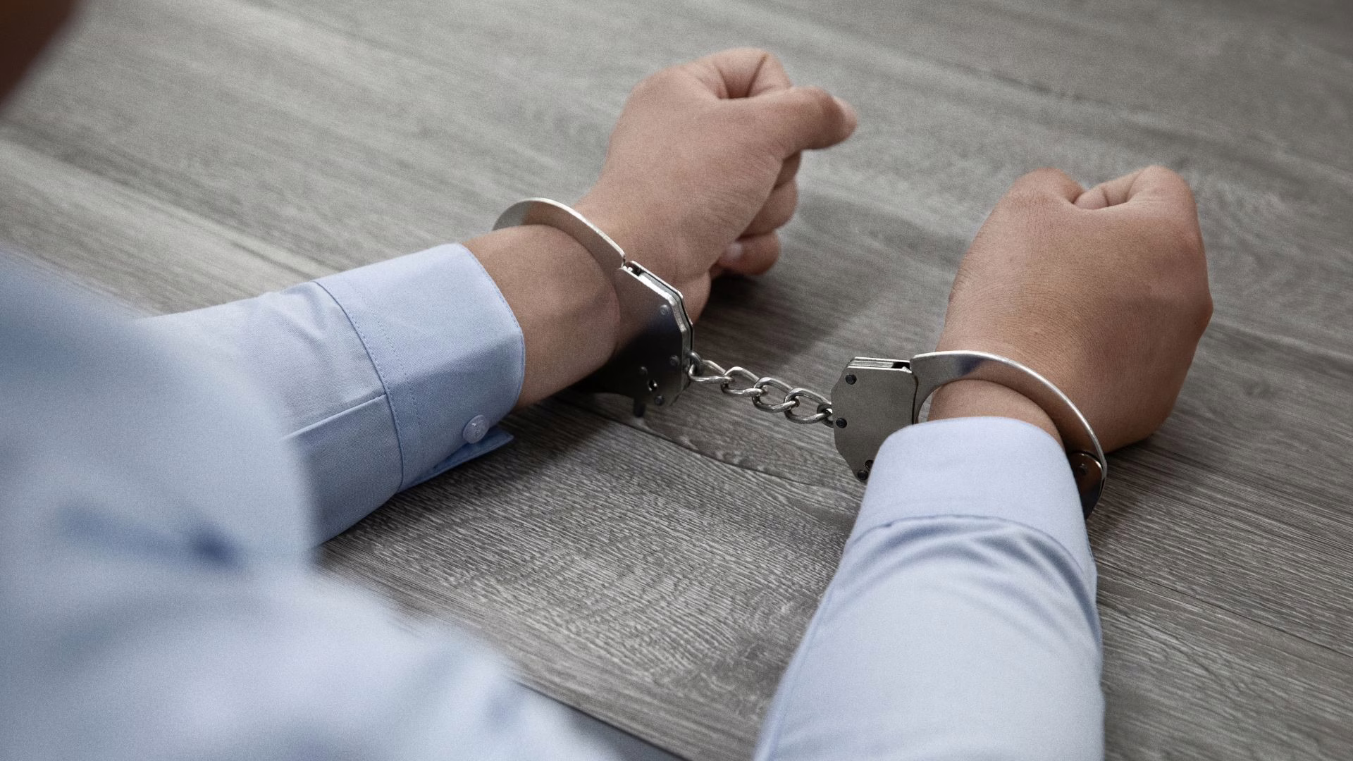 Homem é condenado por matar companheira e sogra com golpes de barra de ferro em SC – Imagem: ilustrativa
