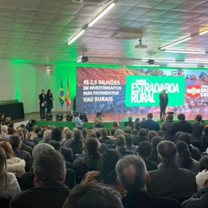Governo lança programa “Estrada Boa Rural” com investimento bilionário em SC - Imagem: Suyane de Liz/ reprodução