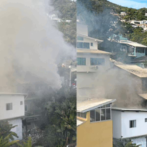 URGENTE: casa de três andares pega fogo em Florianópolis
