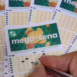 Apostas de SC faturam prêmio na Mega-Sena de R$ 9,3 milhões; veja resultado | Foto: Rafa Neddermeyer/Agência Brasil/Reprodução