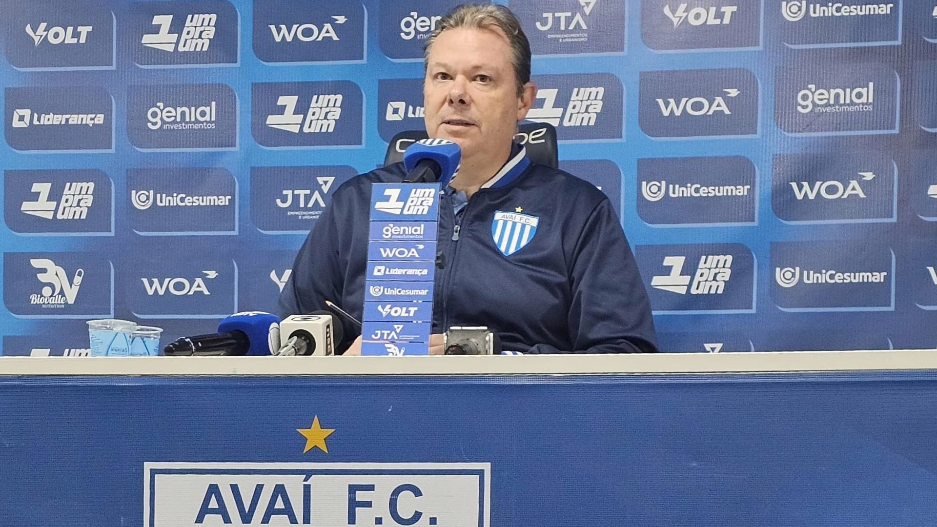 Presidente do Avaí esclarece salários atrasados e derrota para o Athletic. – Foto: Thiago Pires/Reprodução