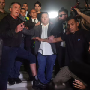 Moraes dá ultimato e pode prender Bolsonaro por descumprir medida. - Foto: Vinicius Schmidt/ Metrópoles/ Reprodução