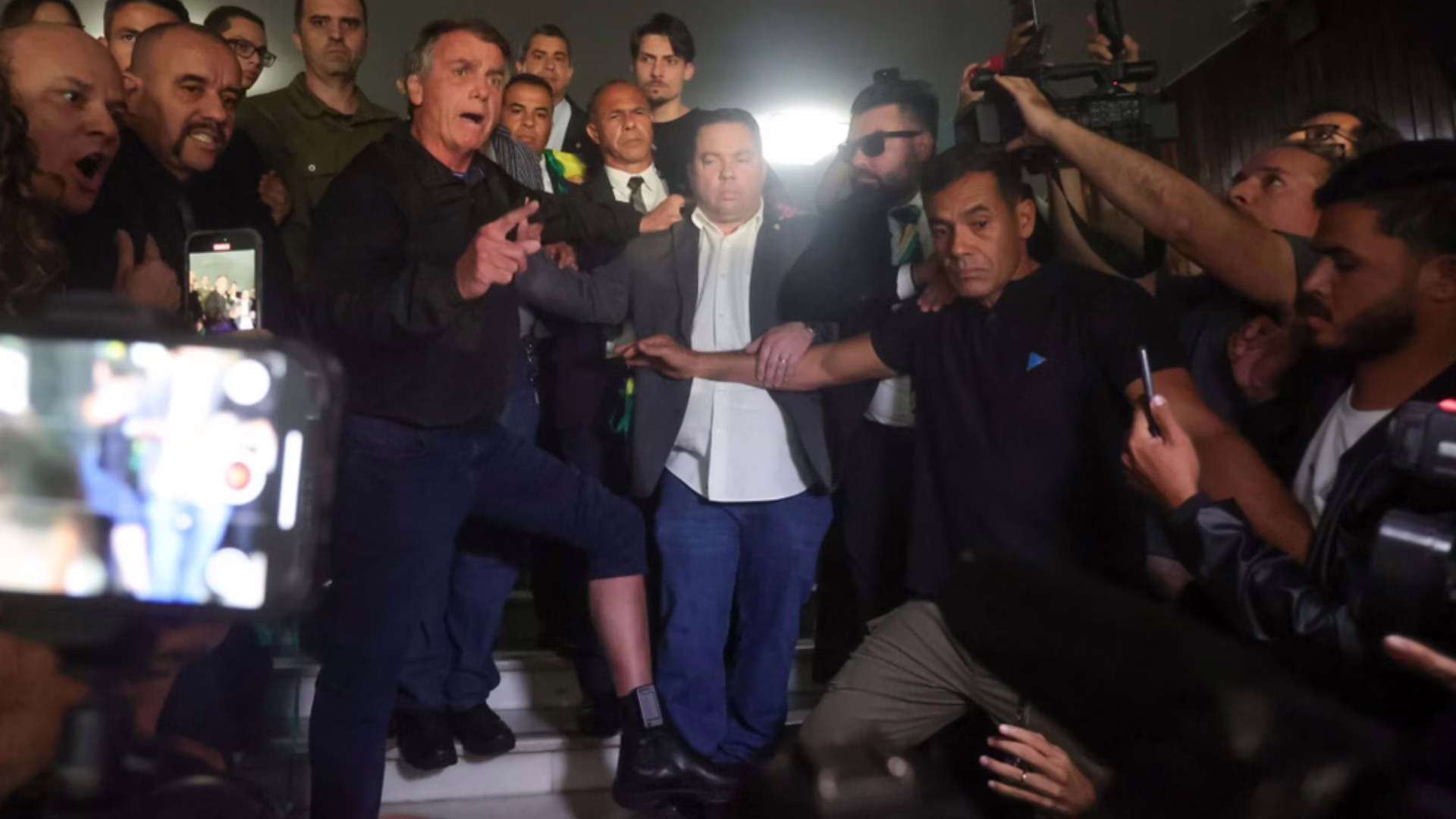 Moraes dá ultimato e pode prender Bolsonaro por descumprir medida. – Foto: Vinicius Schmidt/ Metrópoles/ Reprodução