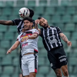 Figueirense perde em casa para o Anápolis e se complica na Série C. | Foto: Figueirense perde em casa para o Anápolis e se complica na Série C/ Reprodução. 